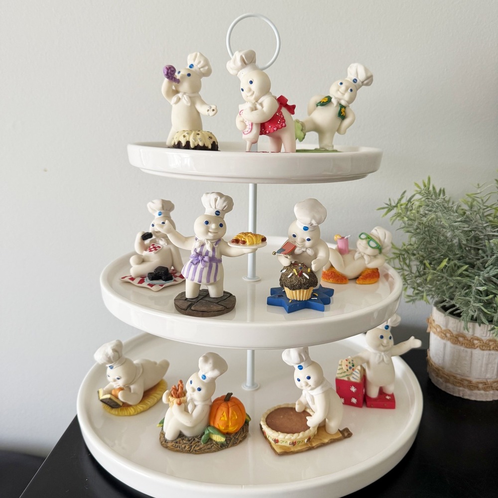 Vintage 1997 Danbury Mint Pillsbury Doughboy Calendar Figurines Lot of 11 Set